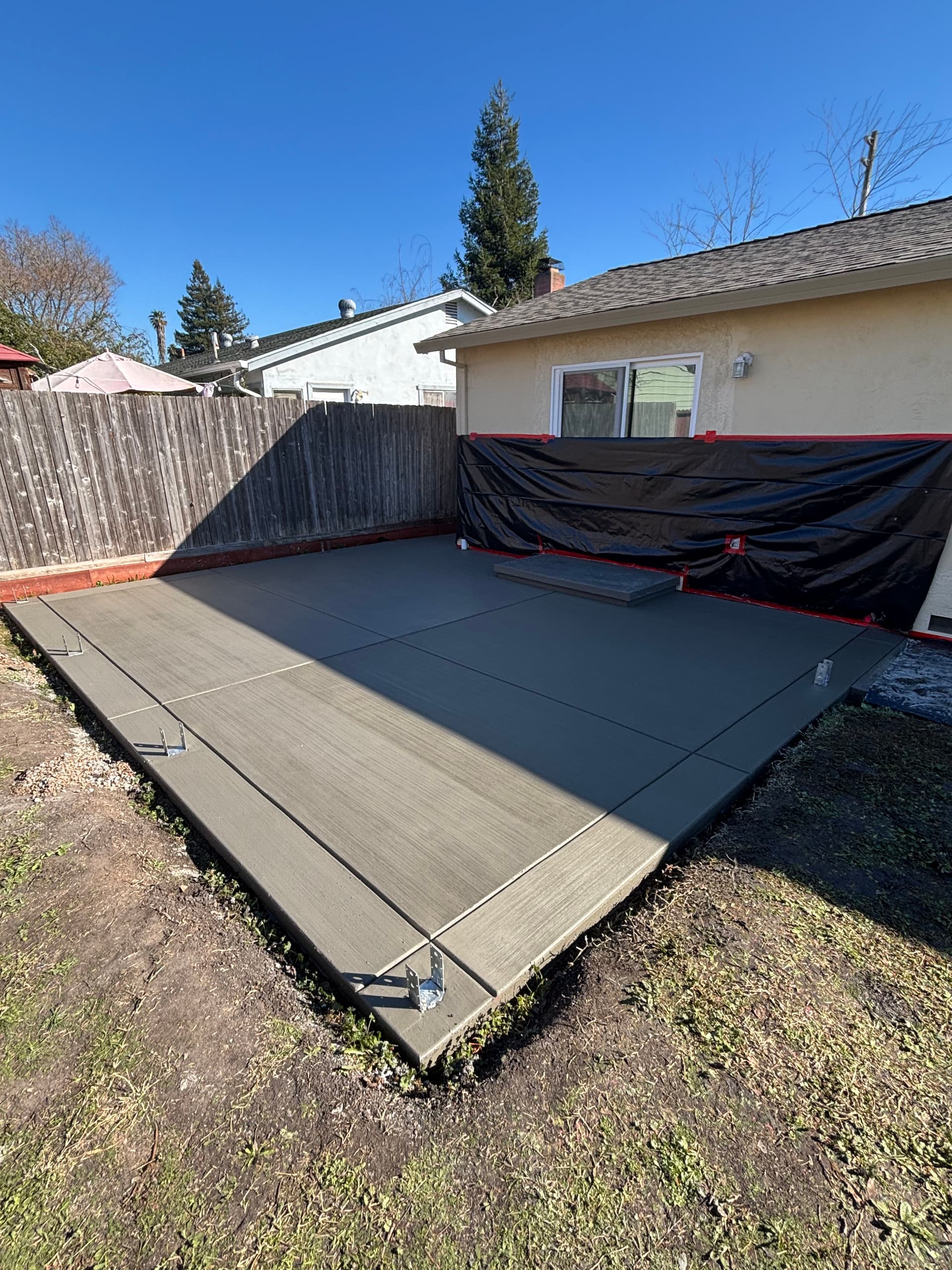 Fresh Concrete Patio and Walkways in Rohnert Park